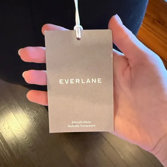 Everlane The Dream Kick Flare Pant - Size M, Black, lightly worn - Picture 5 of 7